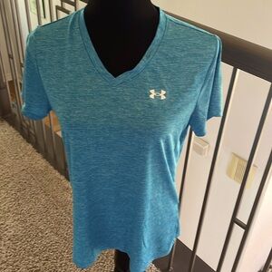 Short sleeve v neck dri fit top